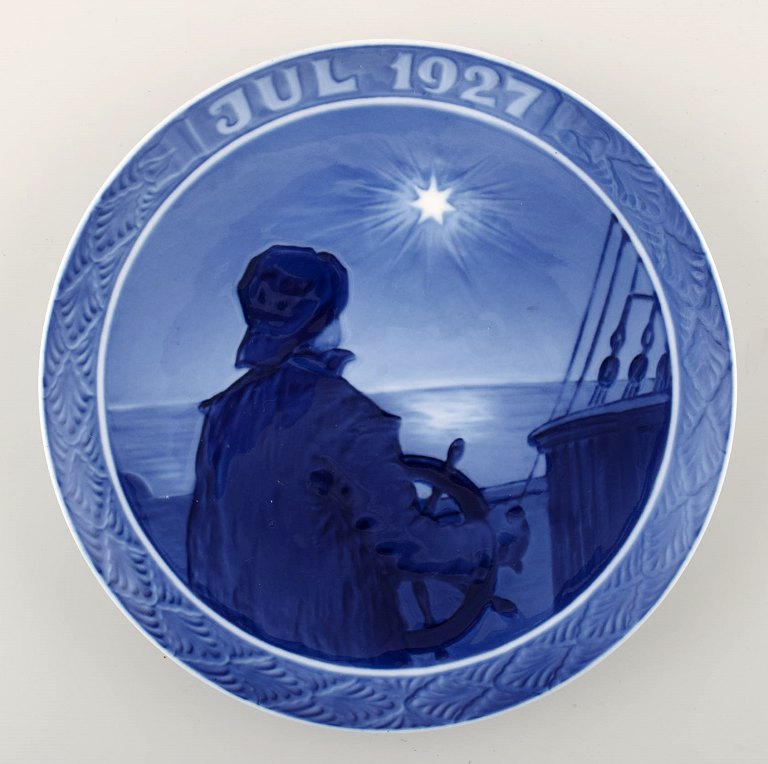 Royal Copenhagen, Christmas plate from 1927.
