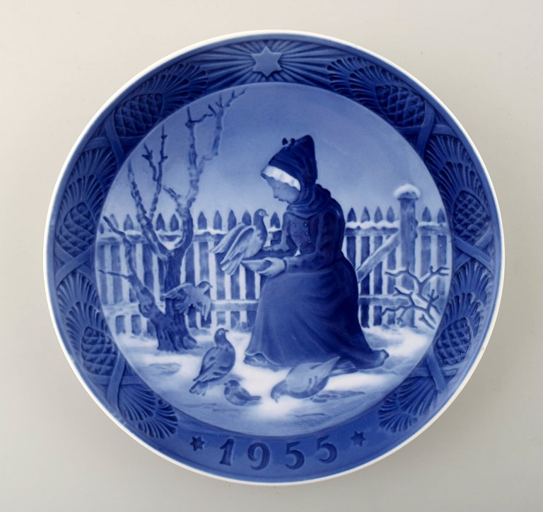 Royal Copenhagen, Christmas plate from 1955.
