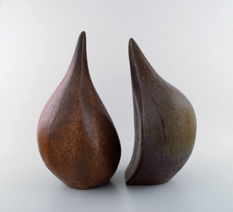 Scandinavian ceramist. A pair of large unique sculptures in ceramics. Modernist 
style.