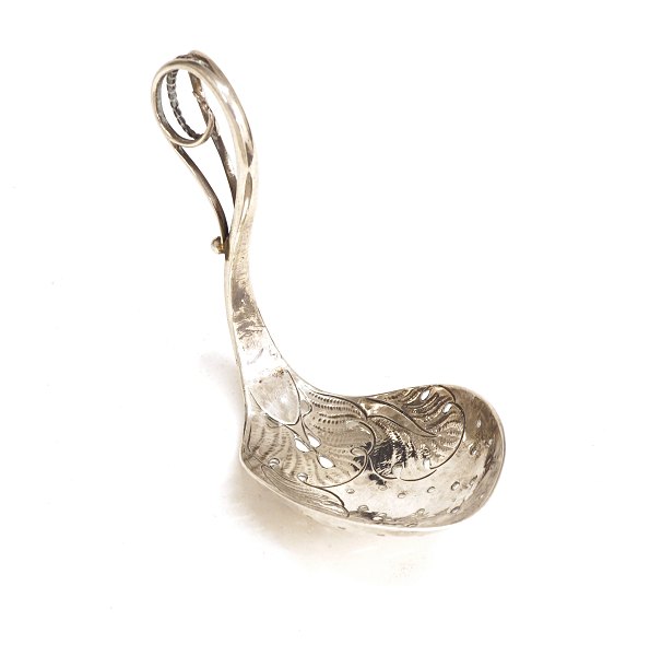 Frederik Kastor Hansen, Denmark: 1871-1918: Sprinkle spoon for sugar, silver. 
Size: 8x8cm. W: 29,4gr