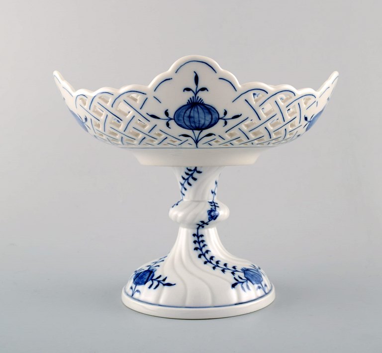 Meissen blue onion pattern pierced compote, 20 c.
