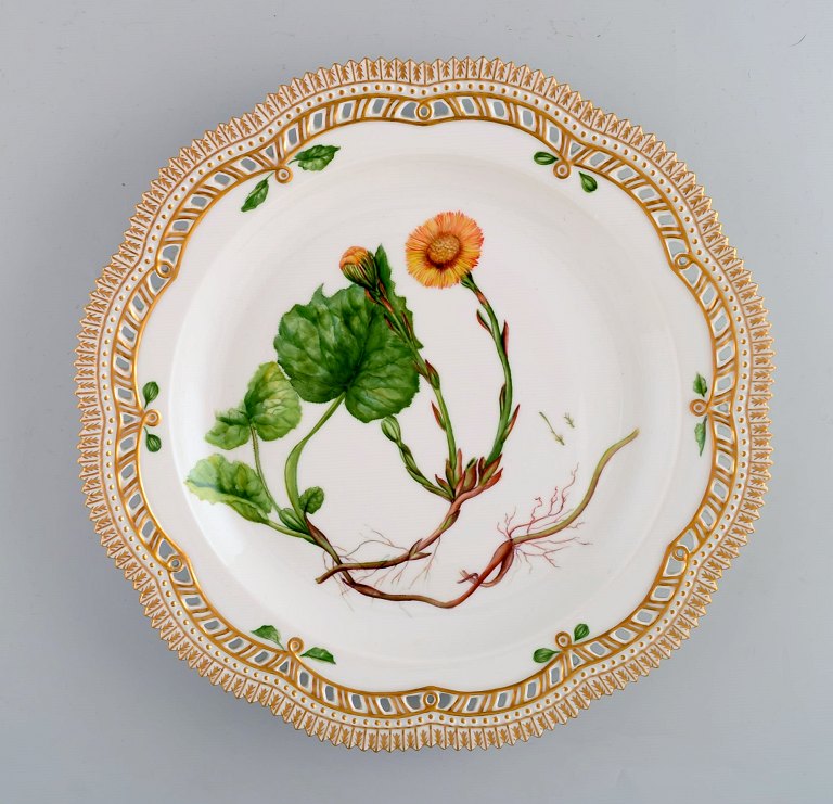 Royal Copenhagen Flora Danica, Round dish or Dinner plate with pierced border.

