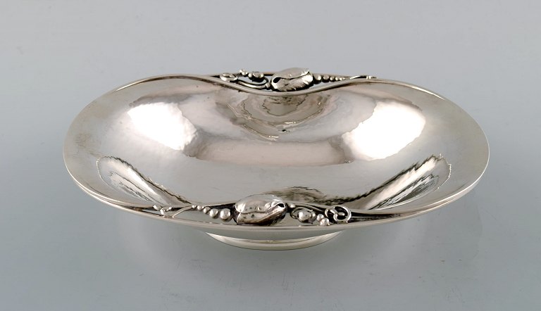 Georg Jensen "Blossom" bowl in sterling silver. Model number 2A.

