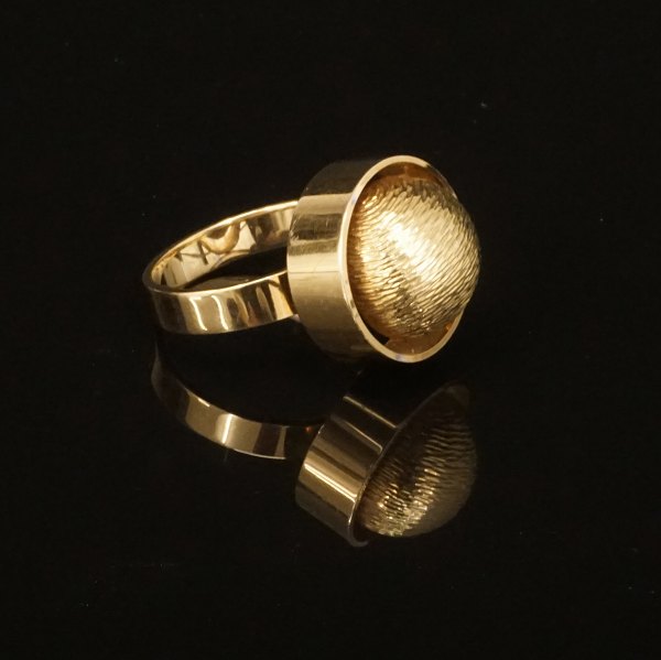 Bræmer-Jensen, Randers, Denmark: Ring, 14ct gold. Ringsize 62