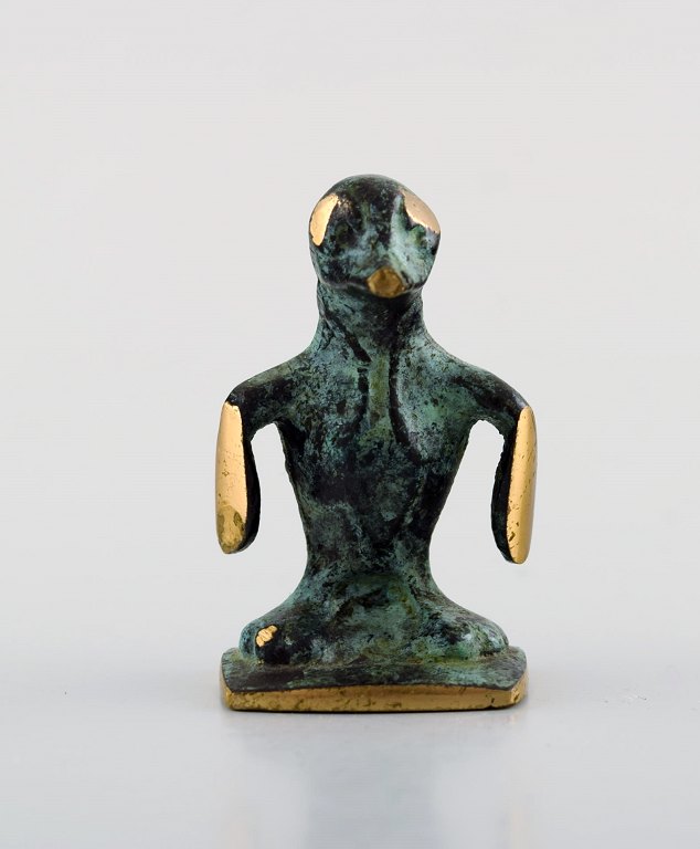 Walter Bosse, Austrian artist and designer (b. 1904, 1974) for Herta Baller. 
Bird in bronze. 1950