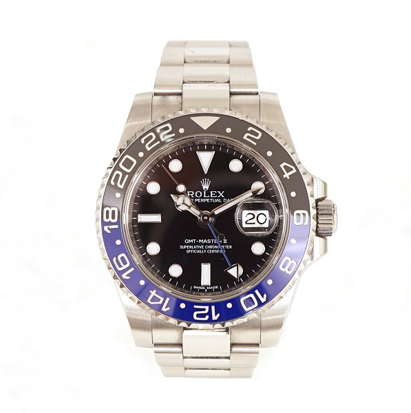Rolex GMT Master II Batman ref. 116710BLNR
Sold December 2013. Box and papers. D: 40mm