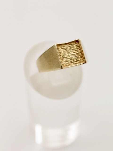 14 carat gold ring sold