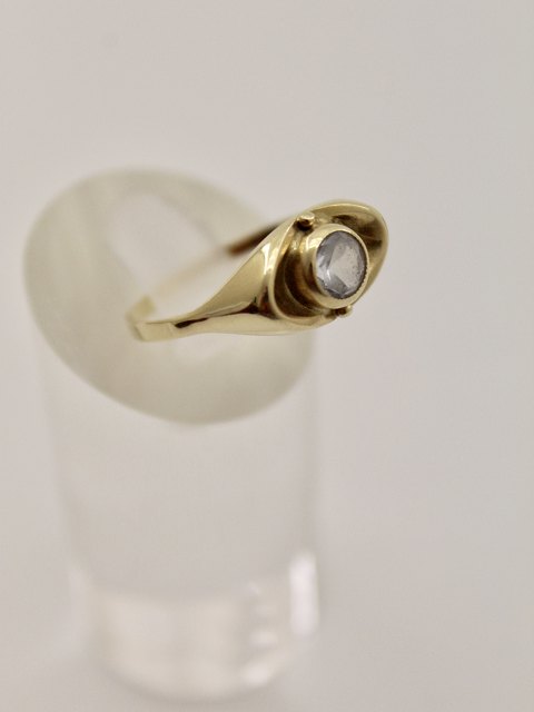 14 carat gold ring size 58 with aquamarine sold