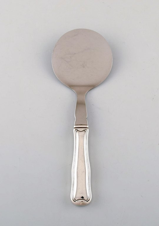 Georg Jensen dobbeltriflet serveringsspade i sterlingsølv og rustfrit stål.
