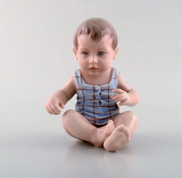 Dahl Jensen porcelain figurine. Baby boy. Model number 1105. 1st factory 
quality. 1920/30