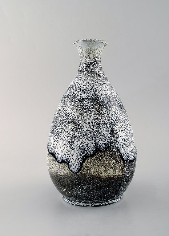 Svend Hammershøi for Kähler, Denmark. Vase in glazed stoneware. Beautiful gray 
black double glaze. 1930