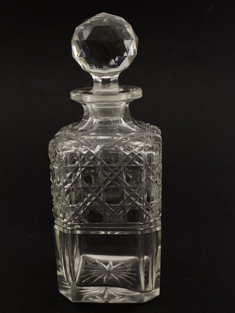 English whiskey decanter H. 23 cm. 19th century. sold