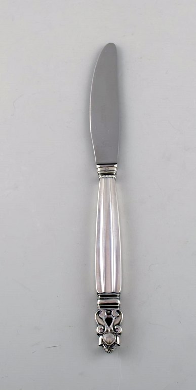 Georg Jensen "Acorn" dinner knife in sterling silver and stainless steel.