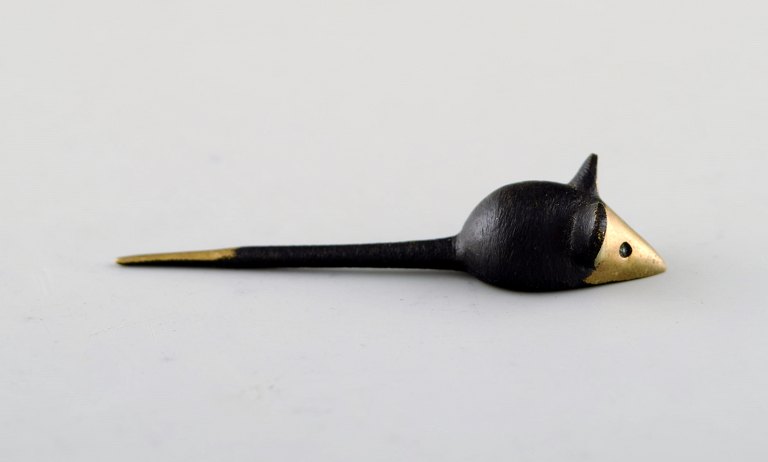 Walter Bosse, Austrian artist and designer (b. 1904, 1974) for Herta Baller. 
"Black gold line" mouse in bronze. 1950