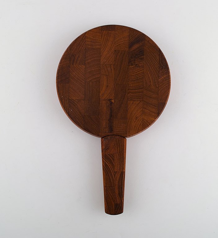 Jens Harald Quistgaard. teaktræ skærebræt med indbygget kniv. 
Dansk design, 1960´erne.