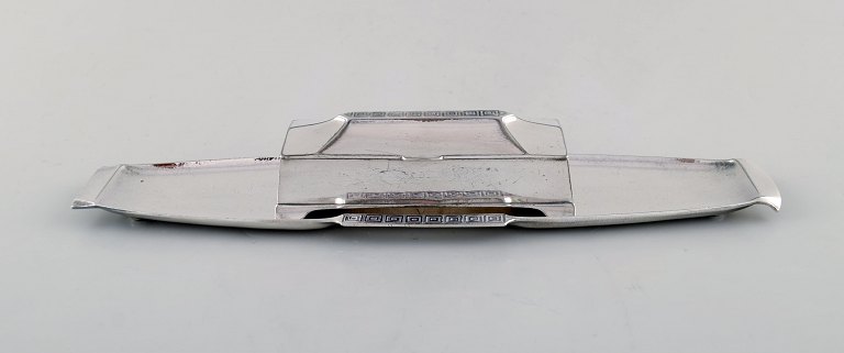 WMF (Württembergische METALLWARENFABRIK), Germany. Art deco pen tray with box in 
silver-plated metal. 1940