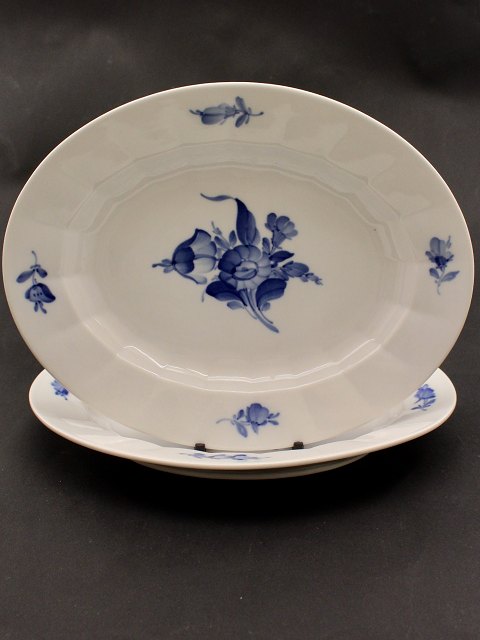 Royal Copenhagen blue flower dish 10/8605