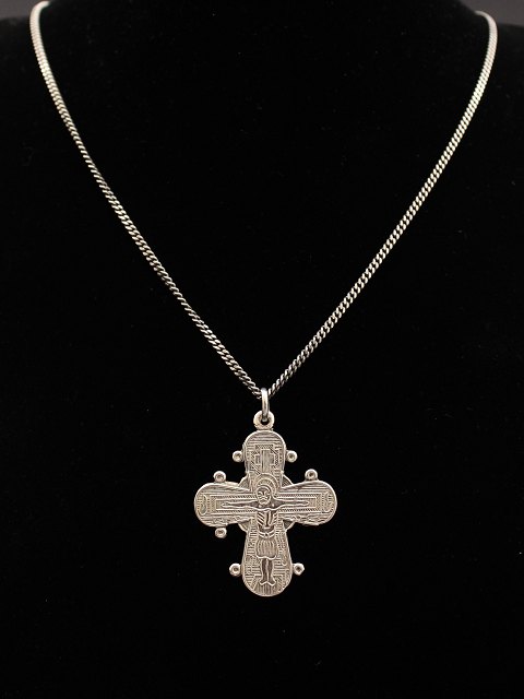 Sterling silver necklace 46.5 cm. and Dagmar cross