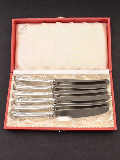 Box with 6 herregaard knives 20.5 cm