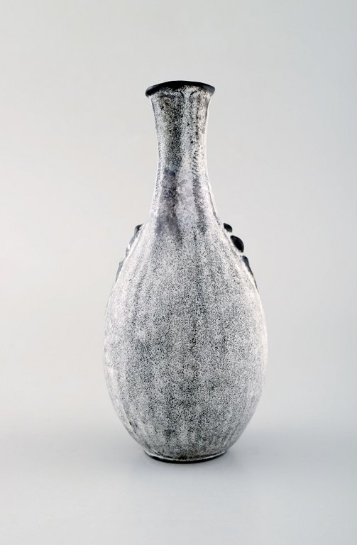 Svend Hammershøi for Kähler, Denmark. Vase in glazed stoneware. Beautiful gray 
black double glaze. 1930 / 40