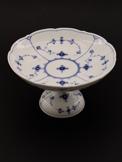 Royal Copenhagen blue fluted fruit bowl on foot 1/458