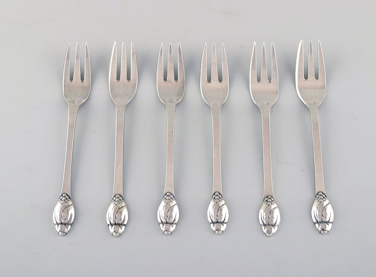 Six Evald Nielsen number 6 pastry forks in silver. 1920
