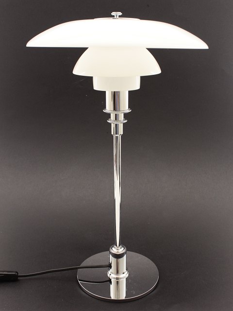 PH 3/2 table lamp design Poul Henningsen