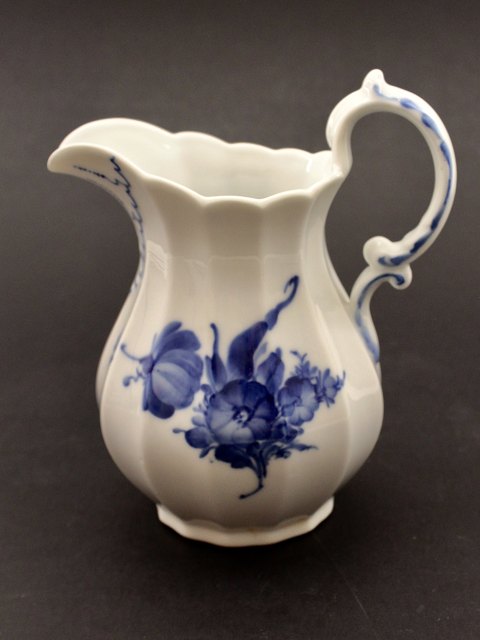 Royal Copenhagen blue flower angular jug 10/8526