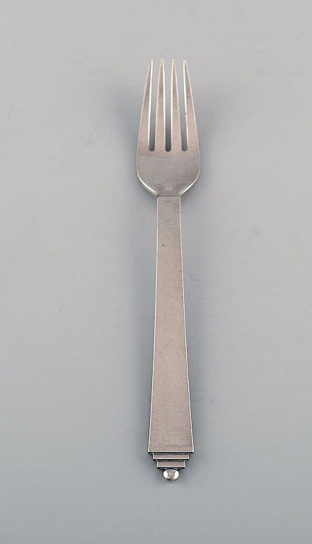 Georg Jensen Pyramid dinner fork in sterling silver. 4 pcs in stock.
