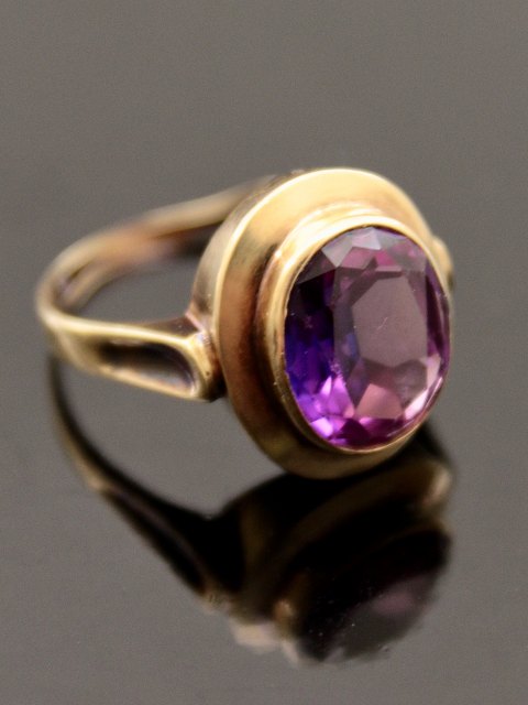 14 carat gold ring size 58 with amethyst