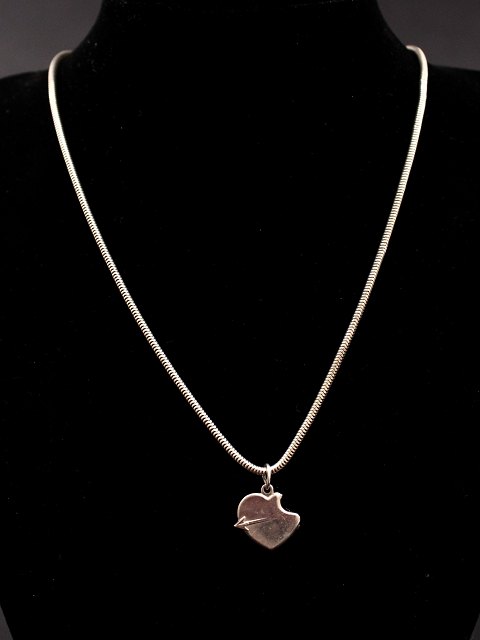 Sterling silver necklace 43 cm. and heart pendant