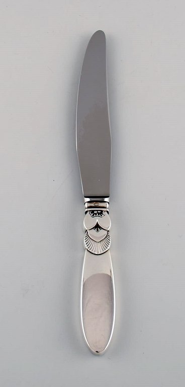 Georg Jensen Kaktus middagskniv i sterlingsølv og rustfrit stål. Seks stk på 
lager.
