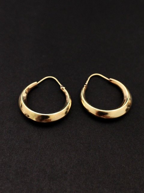 8 carat gold earrings D. 2 cm.