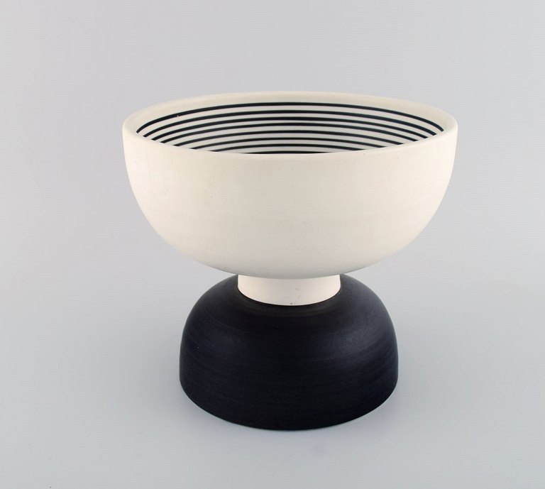 Ettore Sottsass (1917-2007) for Bitossi. Large compote in glazed ceramics. 1960 
/ 70s.
