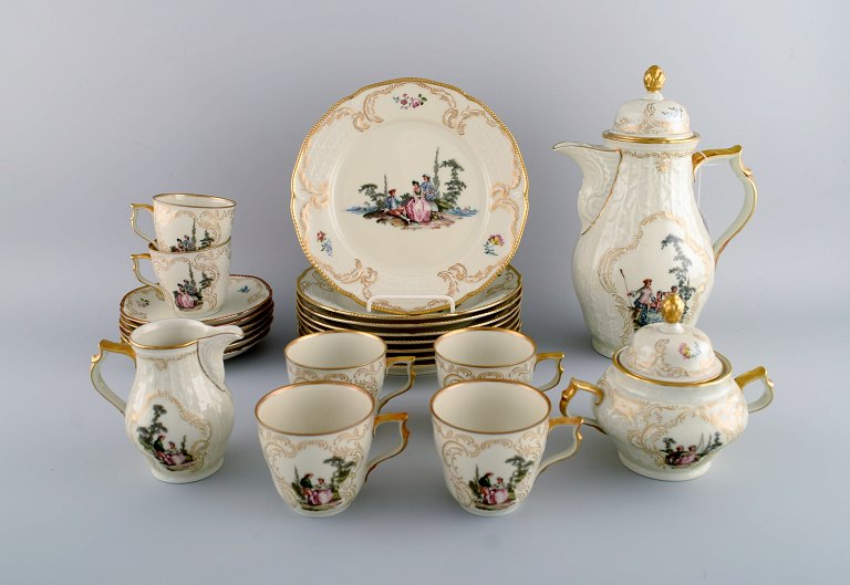 Rosenthal Classic Rose coffee service for six people in hand-painted porcelain 
with romantic scenes. Mid-20th century.
