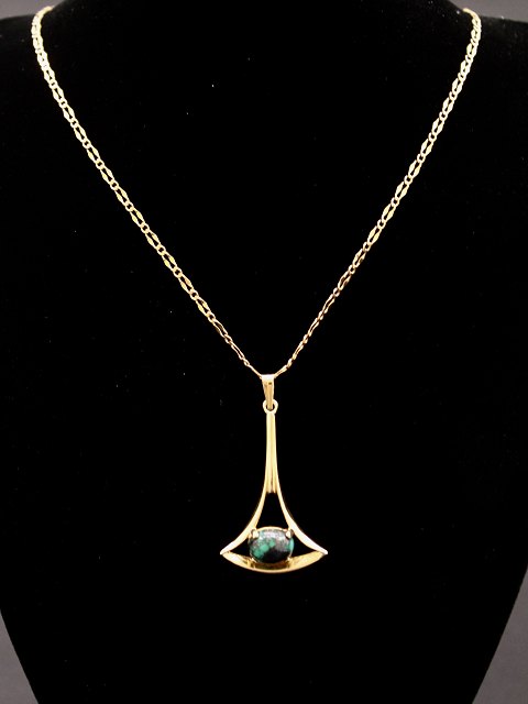 14 carat gold necklace 45.5 cm. and pendant with turquoise