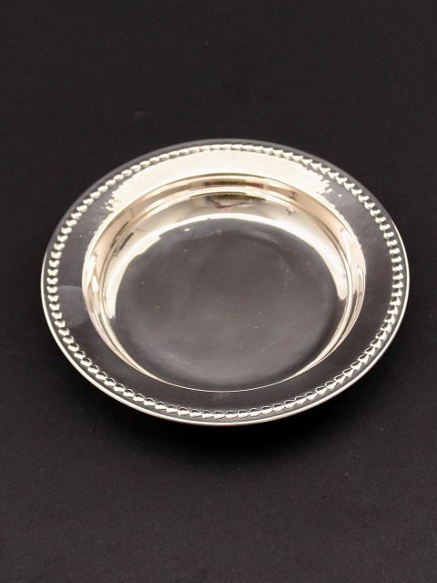 Silver wine coaster with pearl edge