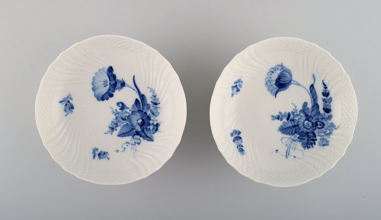 Two Royal Copenhagen Blue Flower Curved compotes. Model number 10/1532. 1960s.

