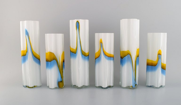 Stölzle-Oberglas, Austria. Six Vienna vases in art glass. 1980s.
