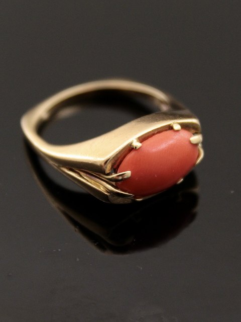 14 ct. gold ring