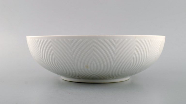 Royal Copenhagen. Salto Service, White. Large bowl. 1960s.
