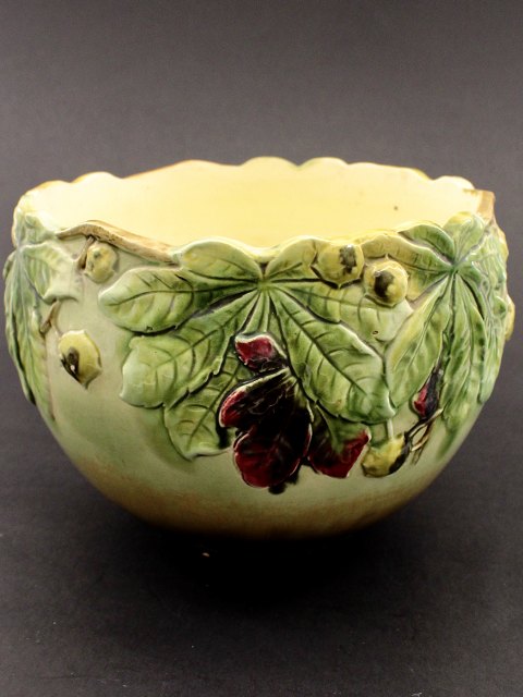 Majolica flowerpot