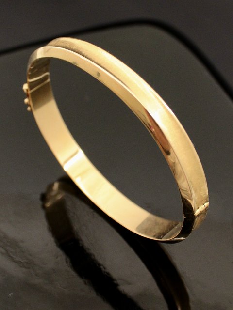 14 ct. gold bracelet