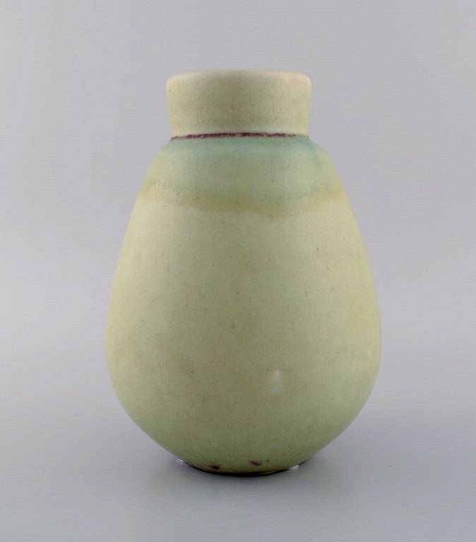 Saxbo vase in glazed ceramics. Beautiful glaze. Model number 137. Mid 20th 
century.
