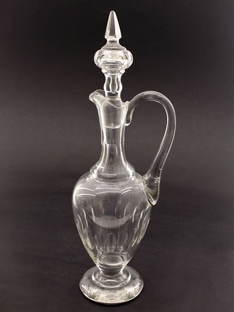 Red wine decanter