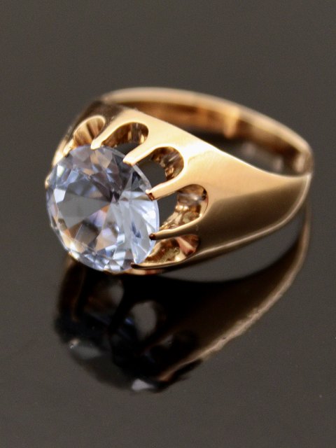 14 carat gold ring