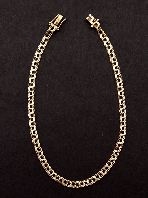 8 ct. gold  bracelet