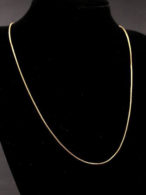 8 ct. gold necklace