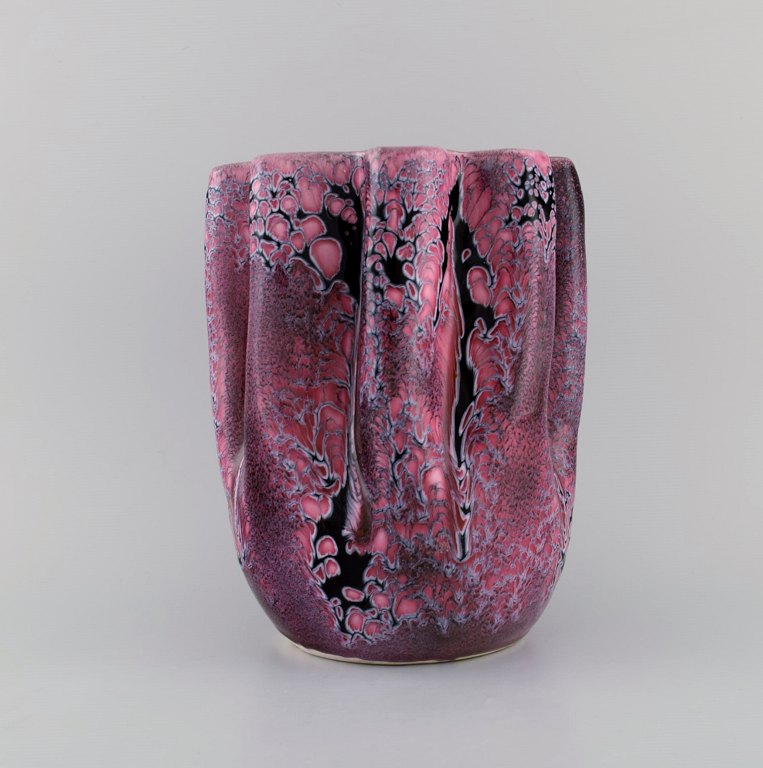 Vallauris vase in glazed ceramics. Beautiful crystal glaze in violet tones. 
France, 1960s.
