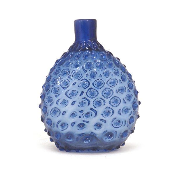 Kleine blaue Glasflasche. Conradsminde um 1855. H: 12,6cm